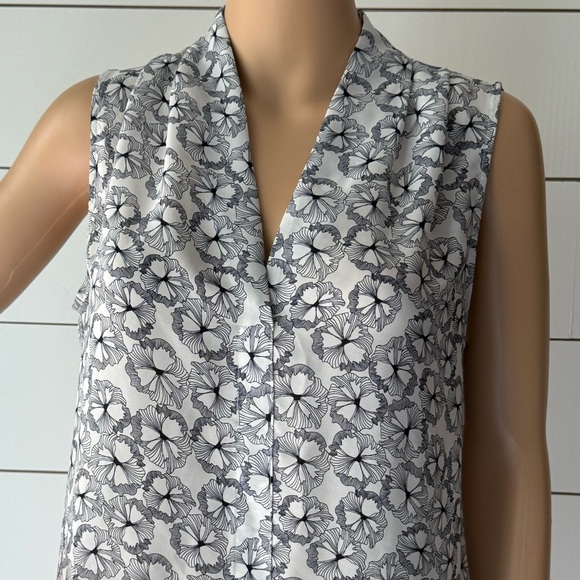 Shelli Segal Floral Black and White Women's Top Sz S - Picture 2 of 12